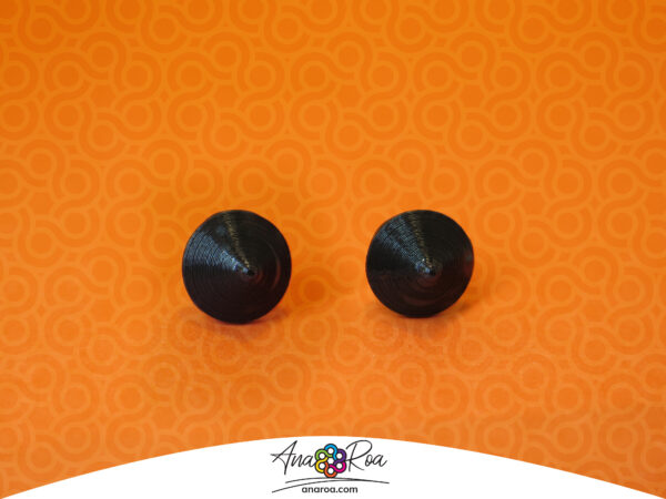 DISEÑO DE ARETES MODELO MINI CONO NEGRO