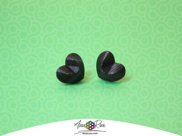 DISEÑO DE ARETES MODELO MINI CORAZÓN 3D NEGRO