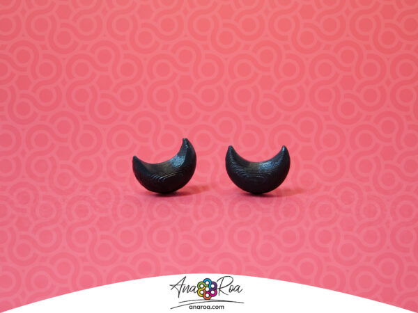 DISEÑO DE ARETES MODELO MINI MEDIA LUNA NEGRO