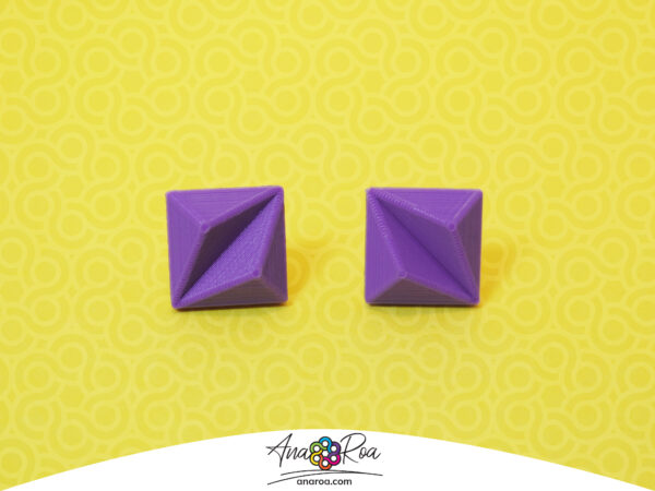 DISEÑO DE ARETES MODELO MINI PIRÁMIDE DOBLE PUNTA MORADO