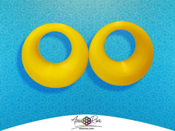 DISEÑO DE ARETES MODELO ARGOLLA ASIMÉTRICA 3D AMARILLO